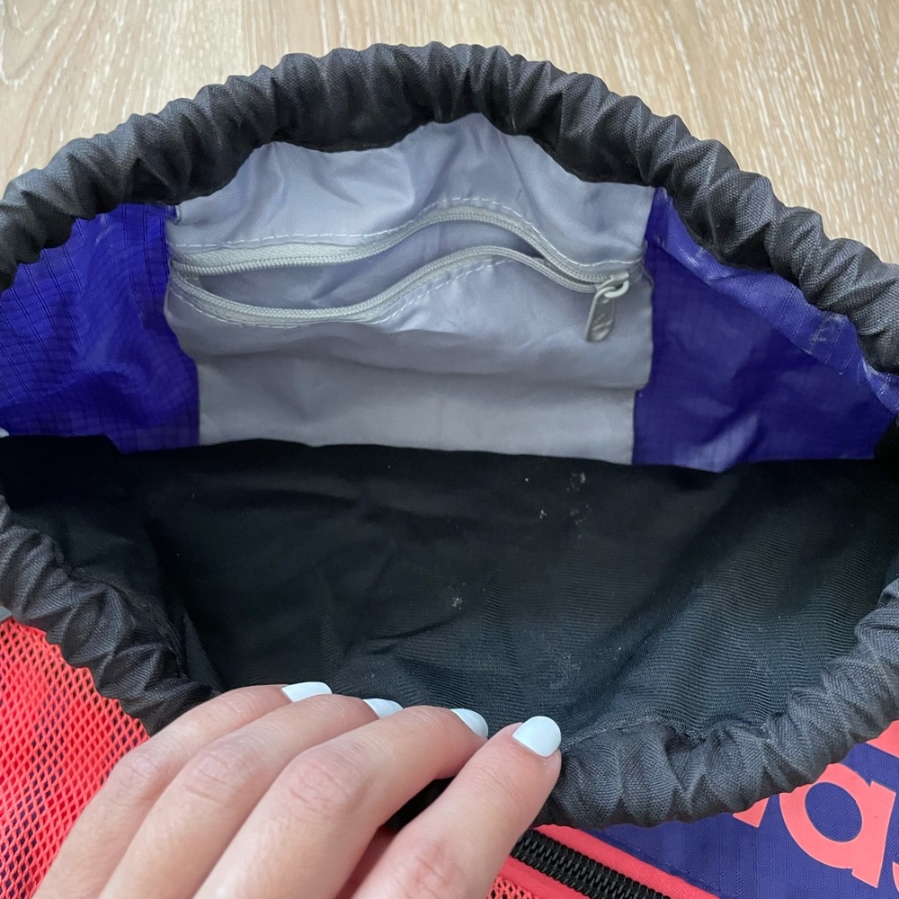 Adidas drawstring bag - Picture 3 of 5